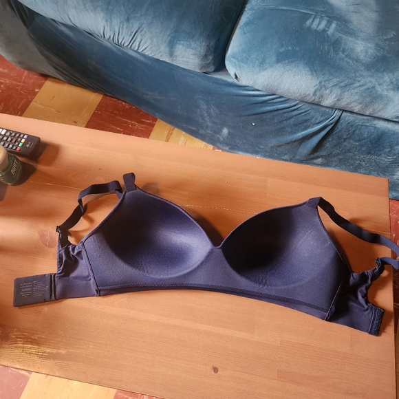 Soma Enbliss Wireless Bra 32ddd - Picture 2 of 3